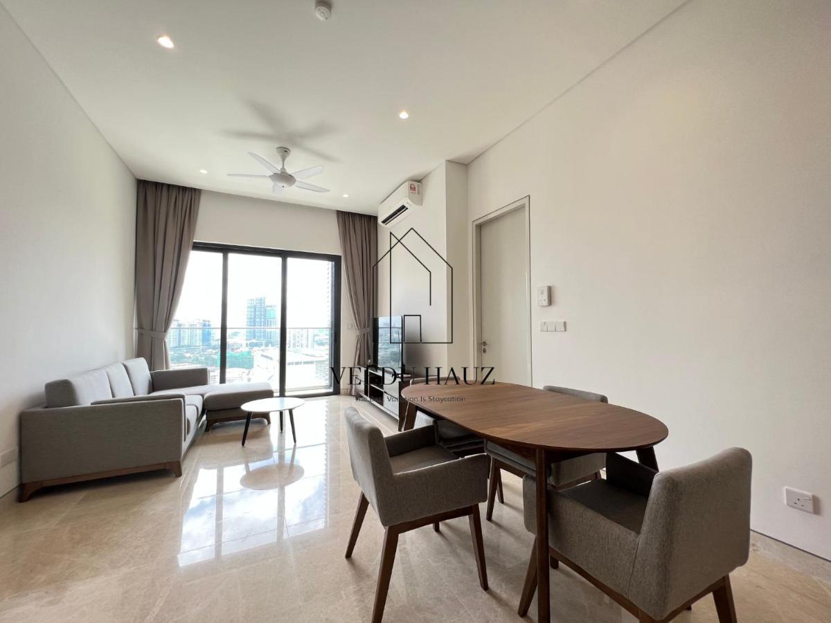 Lucentia Residences Bbcc At Lalaport By Veedu Hauz *